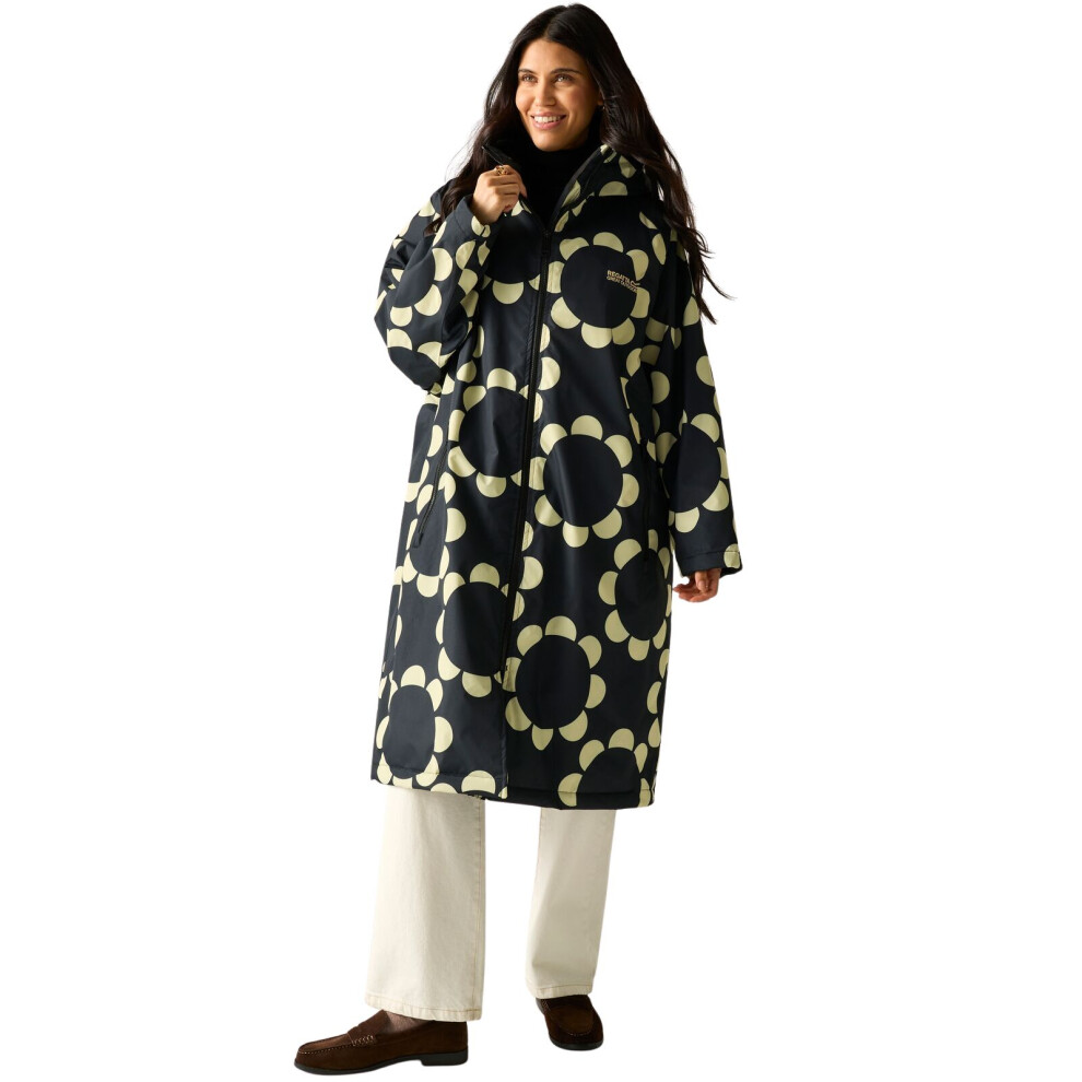 Regatta Unisex Black Orla Kiely Waterproof Changing Robe In - Image 5