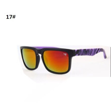 (Style Q)Trendy Adult Foldable Sunglasses Polarized Lens Summer Outdoor Sun Protection