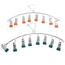 perchas de acero inoxidable para calcetines con pinzas, tendedero antigoteo y accesorios de lavandería.