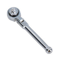 Llave de carraca profesional de 1/4" con cabeza flexible y acodada para espacios reducidos.