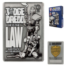 FaNaTtik Judge Dredd Comic Book Cover Ingot - 2000 AD Limited Edition 5,000 Metal Collectible with Antique UV Print & Gold Coloured Badge