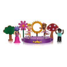 Roblox Celebrity Collection - Dance Your Blox Off Playset [Includes Exclusive Virtual Item]- Amazon Exclusive