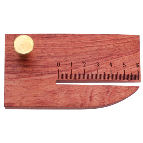 Ferramenta Manual para Furar Couro com Placa de Madeira e Régua Claramente Marcada (B)