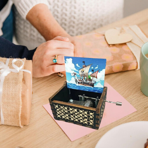 Wooden Music Box with Classical Carving Decoration 1