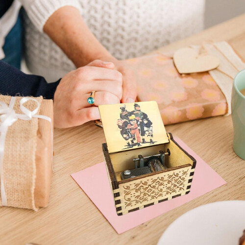 Wooden Music Box with Classical Carving Decoration 1