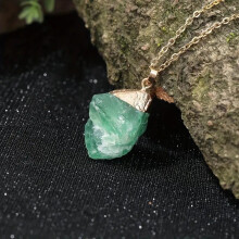 (Green) Crystal Irregular Natural Pendant With Amethyst Quartz Jewelry Design Creative