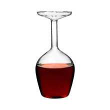 Nouveau verre Ă vin Ă l'envers