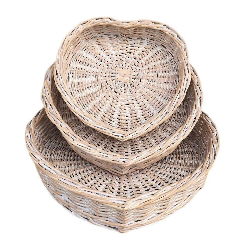 New Whitewash Heart Shaped Wicker Tray Medium 1