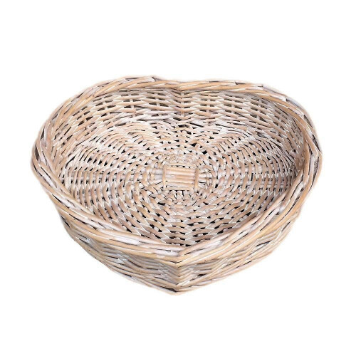 New Whitewash Heart Shaped Wicker Tray Medium 2
