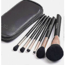 Ensemble de 7 pinceaux de maquillage portables, idéaux pour les voyages et un usage quotidien. Poils doux, légers et compacts.