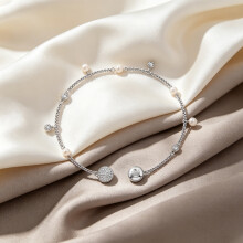 2026 New Bracelet Silver Delicate Chain Bracelet, White Pearl Pave Crystal & Swan Logo Disc Station Women Wrist Chain 5560661
