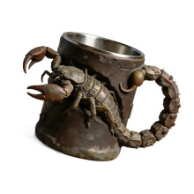 Tazza da bere 2026 con manico ergonomico a forma di scorpione in resina, multicolore, per cucina.