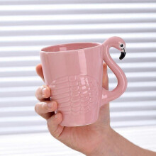 Taza Flamingo 2026, cerámica funcional creada para cafeterías y hogares, excelente durabilidad.