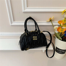 (Black) Sweet pleated mini pillow bag