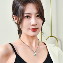 Fashion Heartshaped Titanium Steel Necklace With Rhinestone Women Pendant For