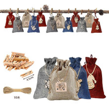 Calendrier de l'Avent de Noël, coffret de 24 sacs cadeaux avec pendentif en bois à suspendre et sachet à bonbons