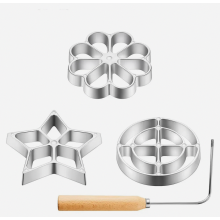 Ensemble de 4 gaufriers à rosettes, moules à pâtisserie frite traditionnels pour la préparation de desserts maison.