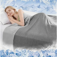 Cooling Blanket 220 x 240 cm for Hot Nights, Lightweight Double-Sided Summer Duvet, Breathable and Skin-Friendly