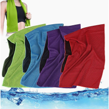 Paquete de 4 toallas refrescantes con bolsas impermeables, toallas deportivas de microfibra para gimnasio, yoga, camping y viajes, 30 x 100