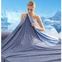 Cooling Blanket with Cooling Fibres, Reversible Summer Throw for Sofa, Home and Travel, 150 x 200cm Blue