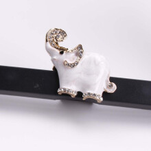 (Style 18)Artistic European Animal Brooch With Alloy Finish For Fashion Gift Use Accessory
