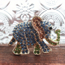 (Style 24)Artistic European Animal Brooch With Alloy Finish For Fashion Gift Use Accessory