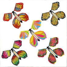 Papillon mécanique volant, jouet cadeau idéal pour un anniversaire.