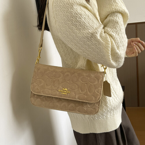 (Khaki) Women's flocked embossed flap baguette bag