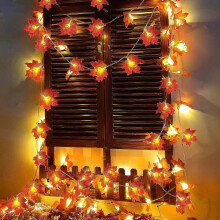 Lot de 2 guirlandes lumineuses automnales en forme de feuilles d'érable géantes, 6 m (20 pi), 40 DEL, à piles.