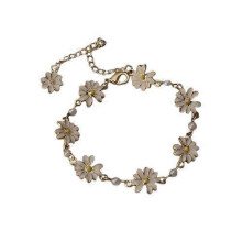 (Vermeil) Bracelet tendance papillon, marguerite et zircon, perles, collection 2021 pour femmes, cadeau idéal pour un couple ou une amie.