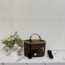 (Dark brown) Retro style box handbag