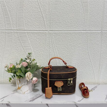 (Light brown) Retro style box handbag