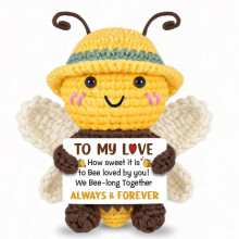 (Cards can be customized) Crochet Bee Plush Handmade Knitted Smiling Bee with Hat White Wings Cute Yarn Doll Ornament Gift for Home Decor