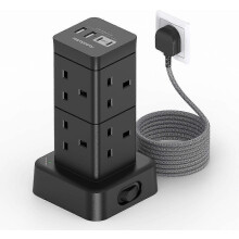 Regleta de enchufes de 8 tomas con cable USB-C de 3 m [13 A 3250 W] con protección contra sobretensiones y cable negro.