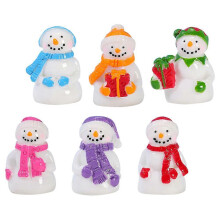 Statuette natalizie in miniatura di pupazzi di neve per decorazione, 6 pezzi in resina, colori assortiti