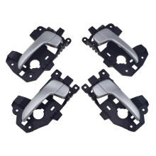 Conjunto de 4 Maçanetas Internas para Portas, Modelos 82610-A4110, 82620-A4110, 83610-A4110 e 83620-A4110, para Carens Rondo 2013-2016