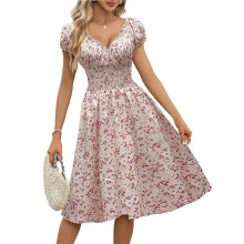 Sommerkleid für Damen: V-Ausschnitt, Gerafftes Blumenmuster, Puffärmel, Kurzes Partykleid mit Blumenmuster Rosa XL