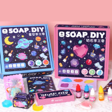 (pink) DIY Flower Handmade Soap Making Kit with Cat Paw Mold - Science Experiment Craft Set for Kids