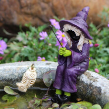 (purple) Halloween Fishing Witch Resin Figurine, Spooky Aquarium Fish Tank Decoration, Horror Ornament Gift