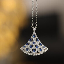 (Hollowed-out water drop wide style) Luxury Blue Sapphire Choker Necklace with Rhinestones Vintage Court Style Pendant Elegant Jewelry for Women