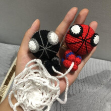 (Red and blue) Handmade Crochet Spider-Man Pendant DIY Kit Cute Knitting Doll Craft Set Couple Gift with Tutorial Yarn