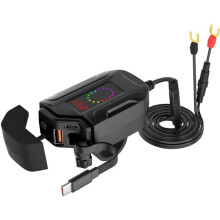 Carregador Retrátil Moto USB Type-C de 30 W com Duas Portas PD+QC3.0, Interruptor e Voltímetro Digital À Prova D'Água.