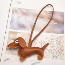 (Light Brown)Dachshund Dogshaped Key Holder Pu Leather Keychain For Keys And Bag Decor