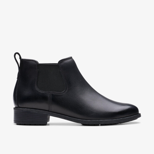 Clarks (Wide, 5 (Adults')) Havisham Top Black Leather
