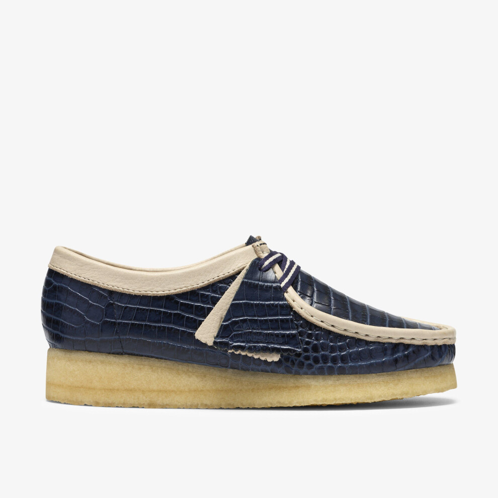 Clarks (Standard, 5 (Adults')) Wallabee. Blue Interest