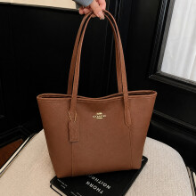 (Brown) Solid color pebbled tote bag