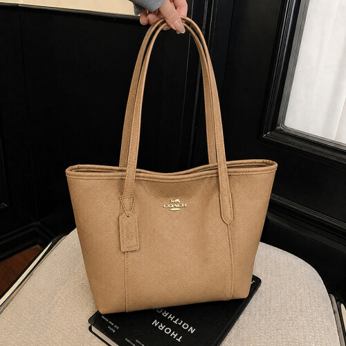 (Khaki) Solid color pebbled tote bag