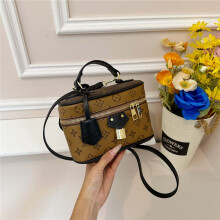 (Dark brown 1) Classic printed cylindrical small bag
