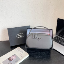 (Gray) Sweet and cool style topstitched small square box bag