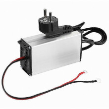 240 V - 12 V AC/DC -virtalähdesovitin, muuntajan virtalähdesovitin 5–8 kW:n dieselkäyttöiselle lämmittimelle asuntovaunuun, EU-pistoke